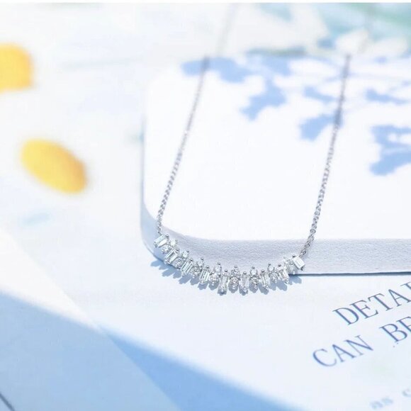 NWT 14K White Gold Plated CZ Curved Arc Center Cluster Necklace 16” Women's - Picture 2 of 12